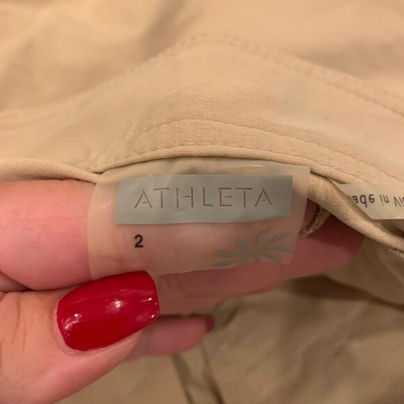 Athleta Tan Soft Bermuda Short sz 2 - Picture 3 of 4